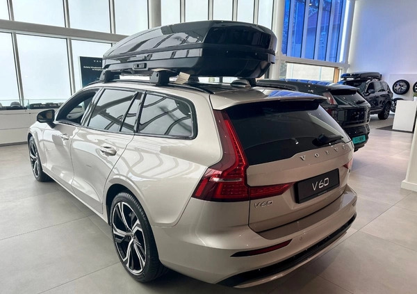 Volvo V60 cena 228500 przebieg: 5, rok produkcji 2024 z Szczecin małe 37